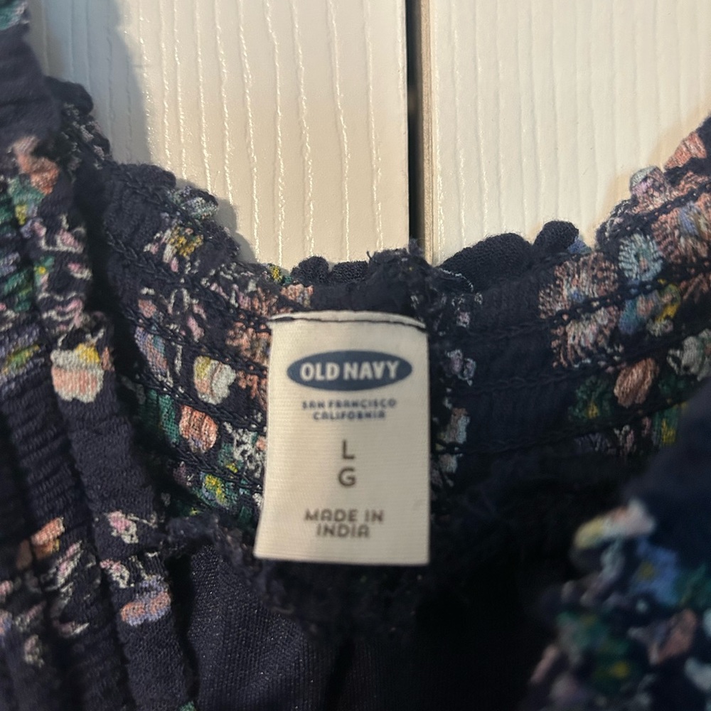Adorable floral navy dress from Old Navy - Size Large
